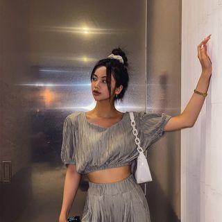 Sweetheart-neck Crinkled Crop Top