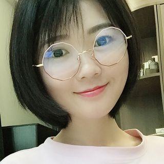 Asymmetrical Frame Glasses