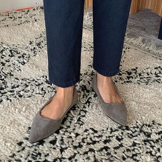 Pointy Faux-suede Flats