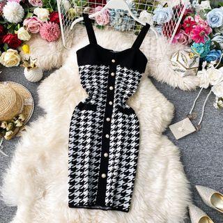 Faux-pearl Button Houndstooth Sleeveless Dress Houndstooth - One Size