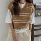 V-neck Stripe Cropped Knit Vest