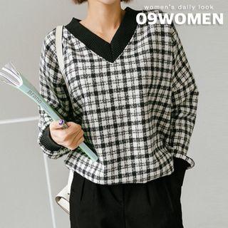 Plus Size V-neck Checked Sweater