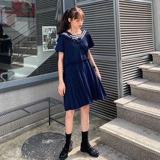 Short-sleeve Sailor Collar Loose Fit Pleated Dress