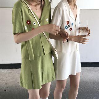 Floral Embroidered Knit Cardigan / Knit Skirt
