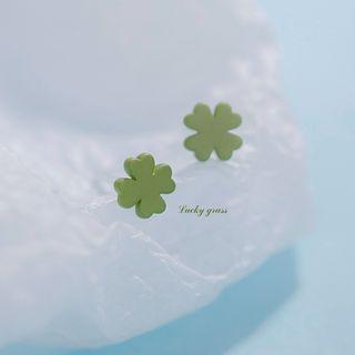 Matte Clover Earring