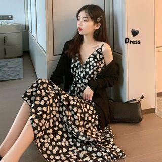 Ruffle Trim Daisy Patterned Midi Dress