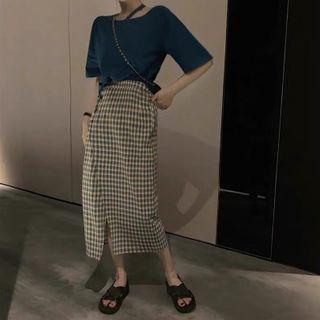 Set: Plain T-shirt + Check Layered Skirt