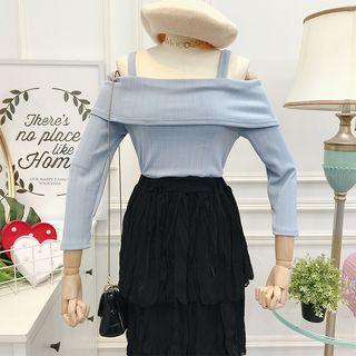 Cold-shoulder Ribbed Long-sleeve Top