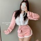 Two Tone Cropped Top / High-waist Shorts