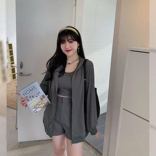 Hooded Zipped Jacket / Tank Top / Shorts