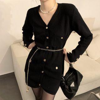 Set: Long-sleeve V-neck Button-up Knit Dress + Chain Black - One Size