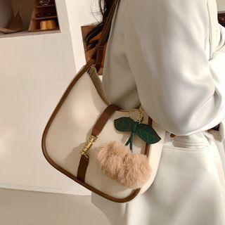 Contrast Strap Shoulder Bag / Pom Pom / Set