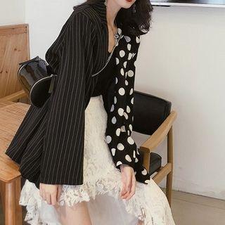 Patterned Blazer / Lace Asymmetric A-line Skirt