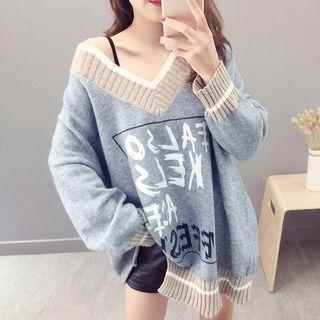 V-neck Lettering Boxy Sweater
