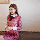 Contrast-trim Wrinkled Dress