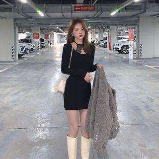 Halter-neck Lace Panel Cropped T-shirt / Mini Bodycon Dress