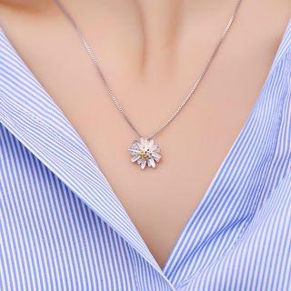 925 Sterling Silver Daisy Pendant Necklace