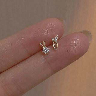 Asymmetrical Rhinestone Rabbit & Carrot Ear Stud
