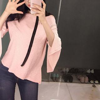 Off-shoulder Slit-sleeve T-shirt