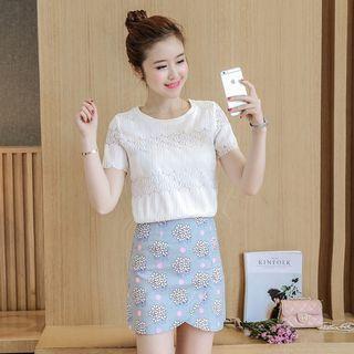 Set: Plain Short Sleeve Top + Floral Print A-line Skirt