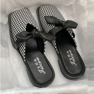Ribbon Square-toe Houndstooth Flat Mules