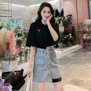 Lettering Elbow-sleeve T-shirt / Mini A-line Denim Skirt / Set