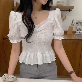 Ruffle Trim Short-sleeve Crinkled Cropped Blouse