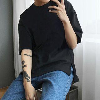 Round-neck Boxy-fit T-shirt (10 Colors)