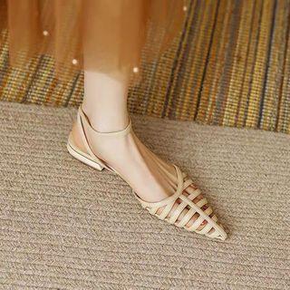 Pointy-toe Cutout Sandals