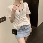 Short-sleeve V-neck T-shirt / Strappy Camisole Top