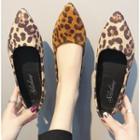 Pointed Leopard Pattern Flats