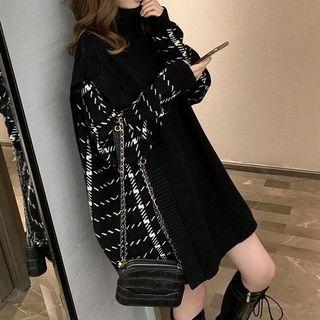 Panel Mock Two-piece Loose-fit Knit Top