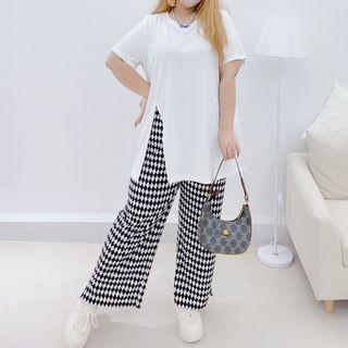 Plus Size Set: Short-sleeve Side-slit T-shirt + Checkered Wide Leg Pants