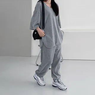 Set: Elbow-sleeve Velvet T-shirt + Jogger Pants