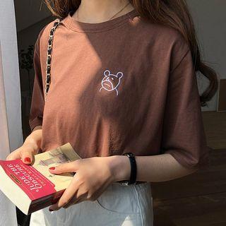 Bear Embroidered Short Sleeve T-shirt