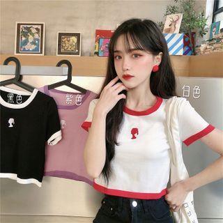 Short Sleeved Embroidered T-shirt Cropped Top