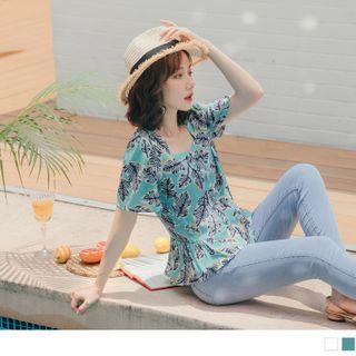 Leaf-print Ruffle Hem Short-sleeve Top