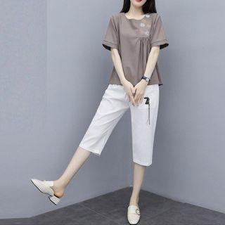 Set: Elbow-sleeve Embroidered Crinkled Top + Cropped Pants