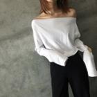 Off Shoulder Long Sleeve T-shirt