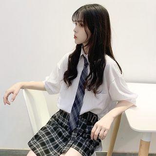 Elbow-sleeve Shirt / Plaid A-line Skirt / Plaid Tie