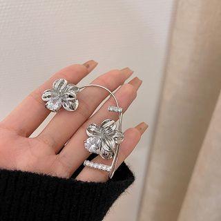 Flower Rhinestone Alloy Cuff Earring 1pc - Silver - One Size