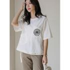 Flower-embroidered Patch-pocket T-shirt