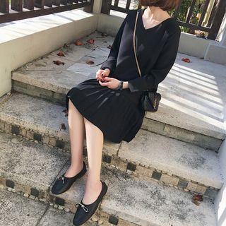 Long-sleeve Pleated Bottom Dress