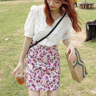 Collared Elbow-sleeve Eyelet Blouse / Floral Print Mini A-line Skirt / Set