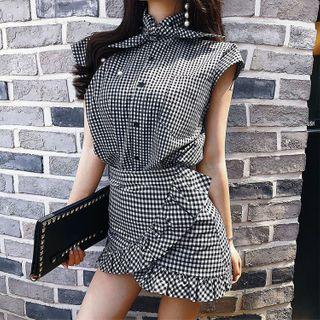 Set: Cap-sleeve Gingham Blouse + Skort