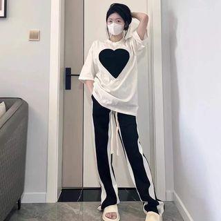 Set: Elbow-sleeve Heart Print T-shirt + Sweatpants