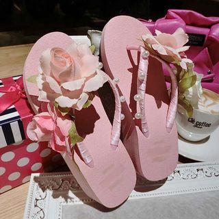 Flower Accent Platform Flip-flop