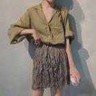 V-neck Shirt / Floral A-line Skirt