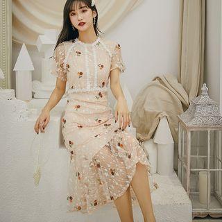 Short-sleeve Embroidered Lace Midi Mermaid Dress