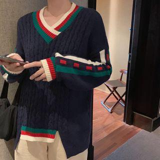 Loose-fit Asymmetric Knit Sweater